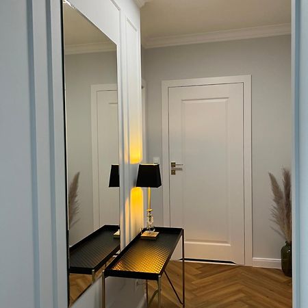 Bella Casa Luxury Apartament ราดอม ภายนอก รูปภาพ
