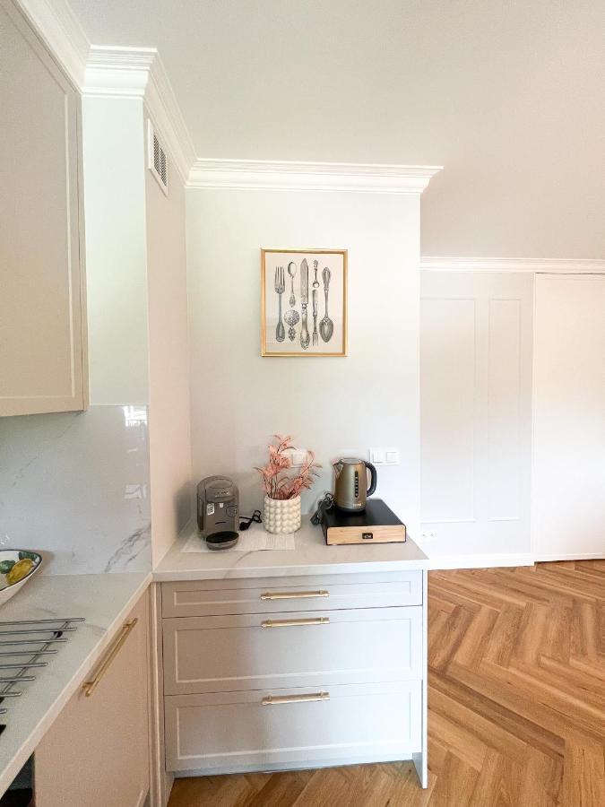 Bella Casa Luxury Apartament ราดอม ภายนอก รูปภาพ